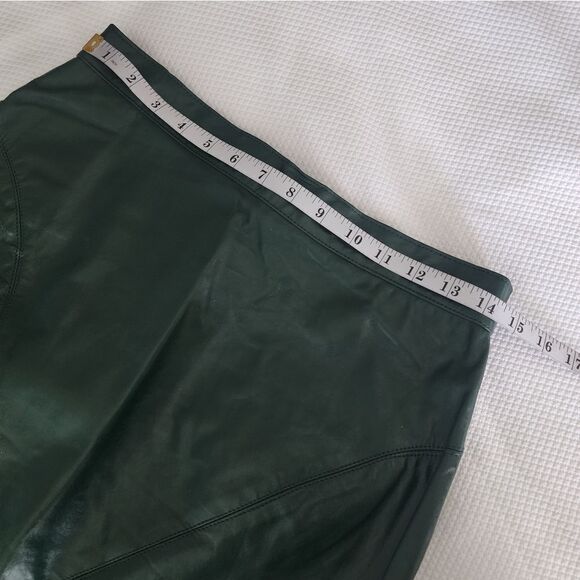 GIII LEATHER skirt lined zip up slit buttons excellent condition - Picture 11 of 14